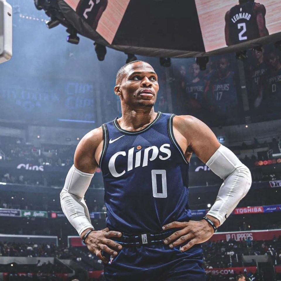 乐动官方网站 -Scout关键节点高光表现，老鹰带队取胜！的简单介绍